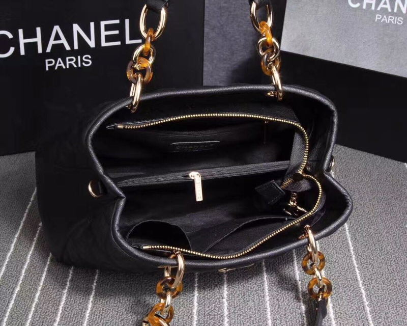 Ch**el shopping bags